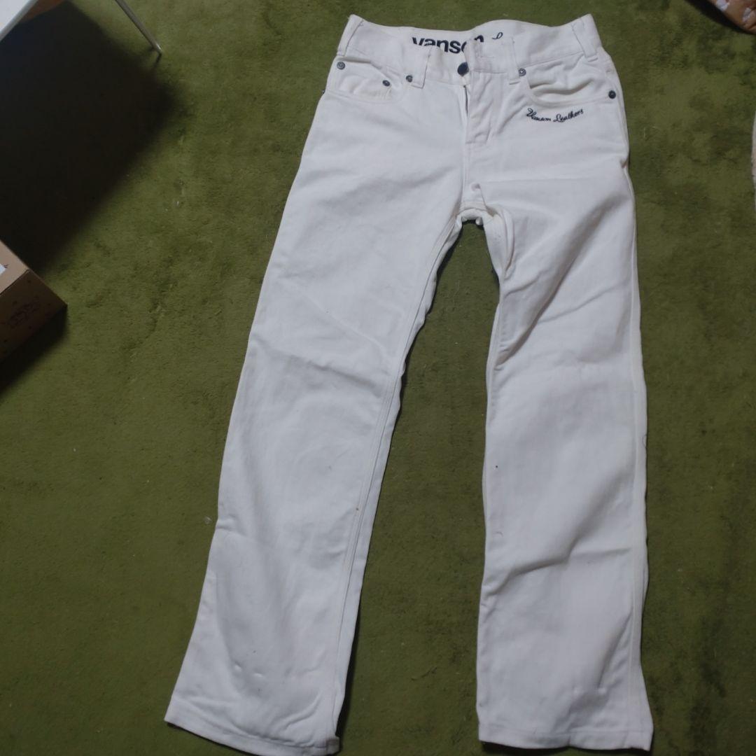 にゃー♪VANSON ホワイトデニムパンツ