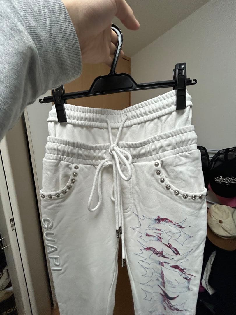 GUAPI ホワイトパンツ 28サイズ