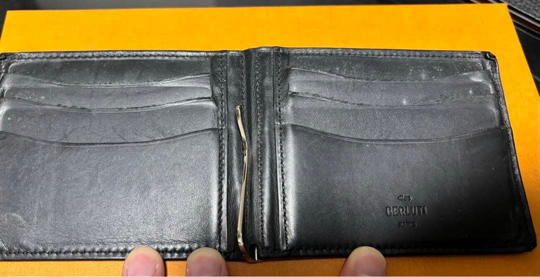 Berluti マネークリップ　フィギュア フラップ コンパクトウォレット