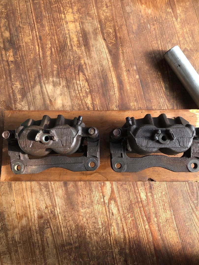 インプレッサgc8用ブレーキキャリパーフロント左右セット
