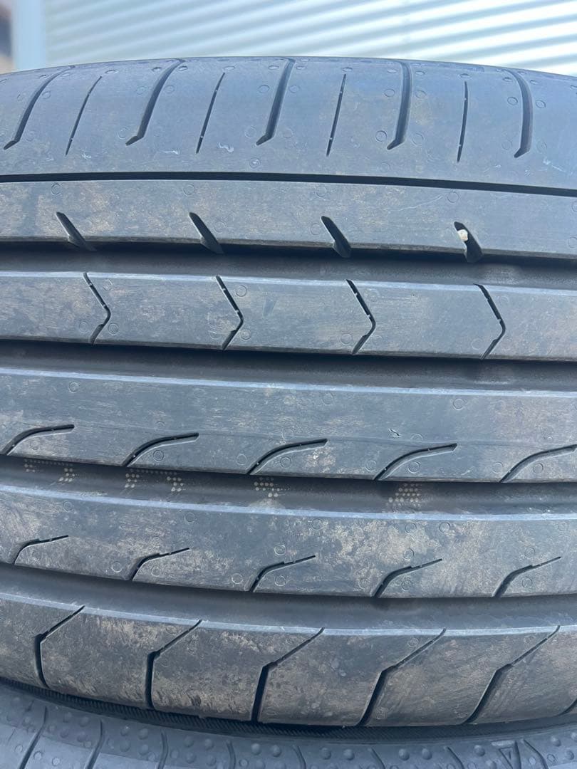 ヨコハマ　ブルーアース　rv03 215/65r16 25年製　イボ付き！