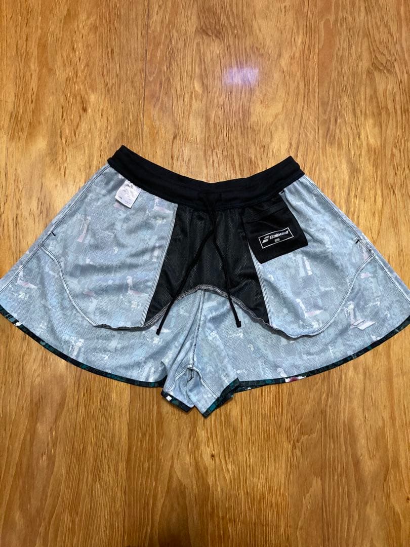 バボラ　テニスウェア　レディースセットアップ　バイザー付き　Lサイズ