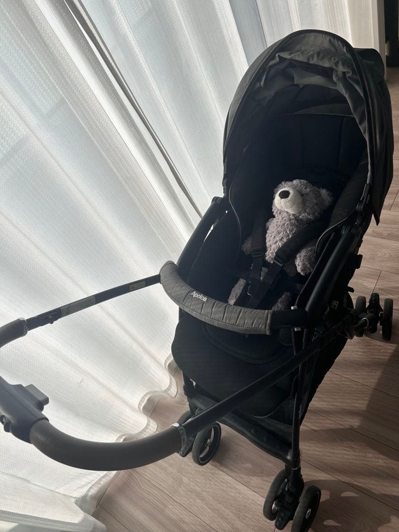 ＊美品＊人気商品＊アップリカ　ラクーナクッションフリーAC ベビーカー