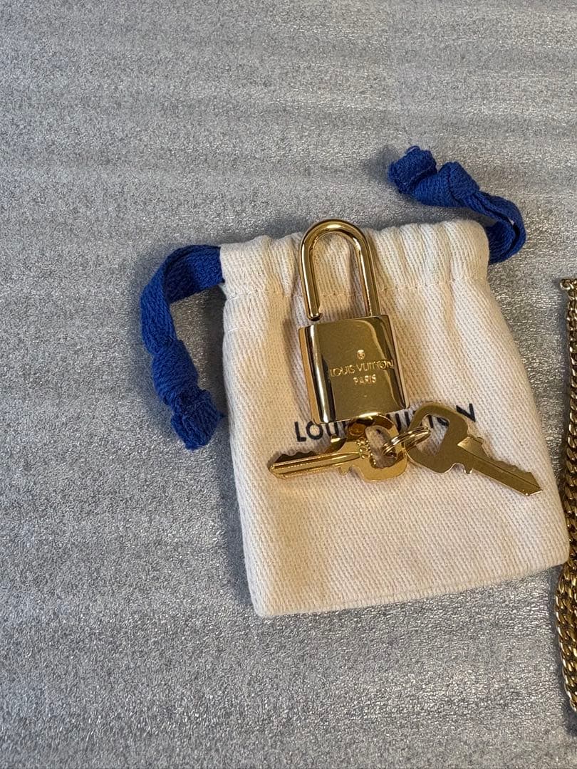 新品ルイヴィトン パドロック カデナ ネックレス チェーン付き 南京錠（322）