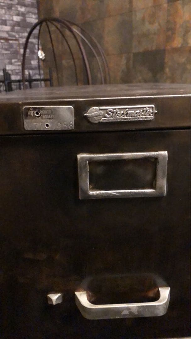 アメリカ製アンティーク スチールブラックキャビネット 5段