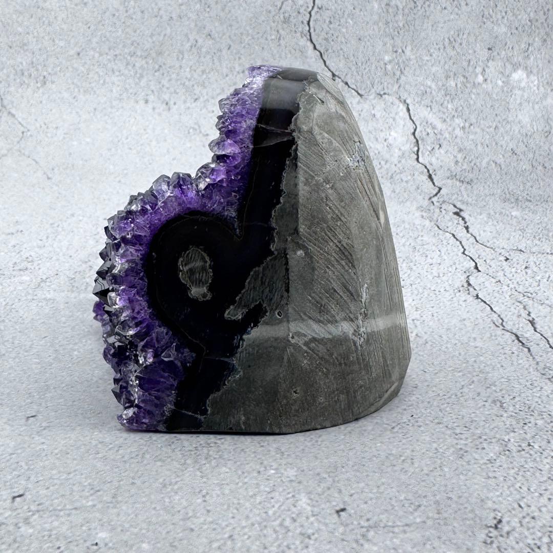 G-181高品質アメジスト クラスター ドーム　ウルグアイ産 高濃度 天然石