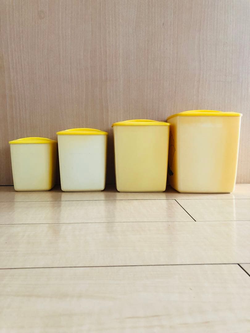 1970‘sレトロ花柄プラスチック保存容器セット 4個