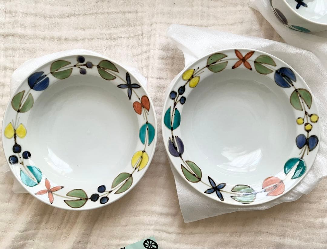 徳永遊心　九谷青窯　九谷焼　色絵 花つなぎ 皿　お茶碗　深皿　プレート　新品