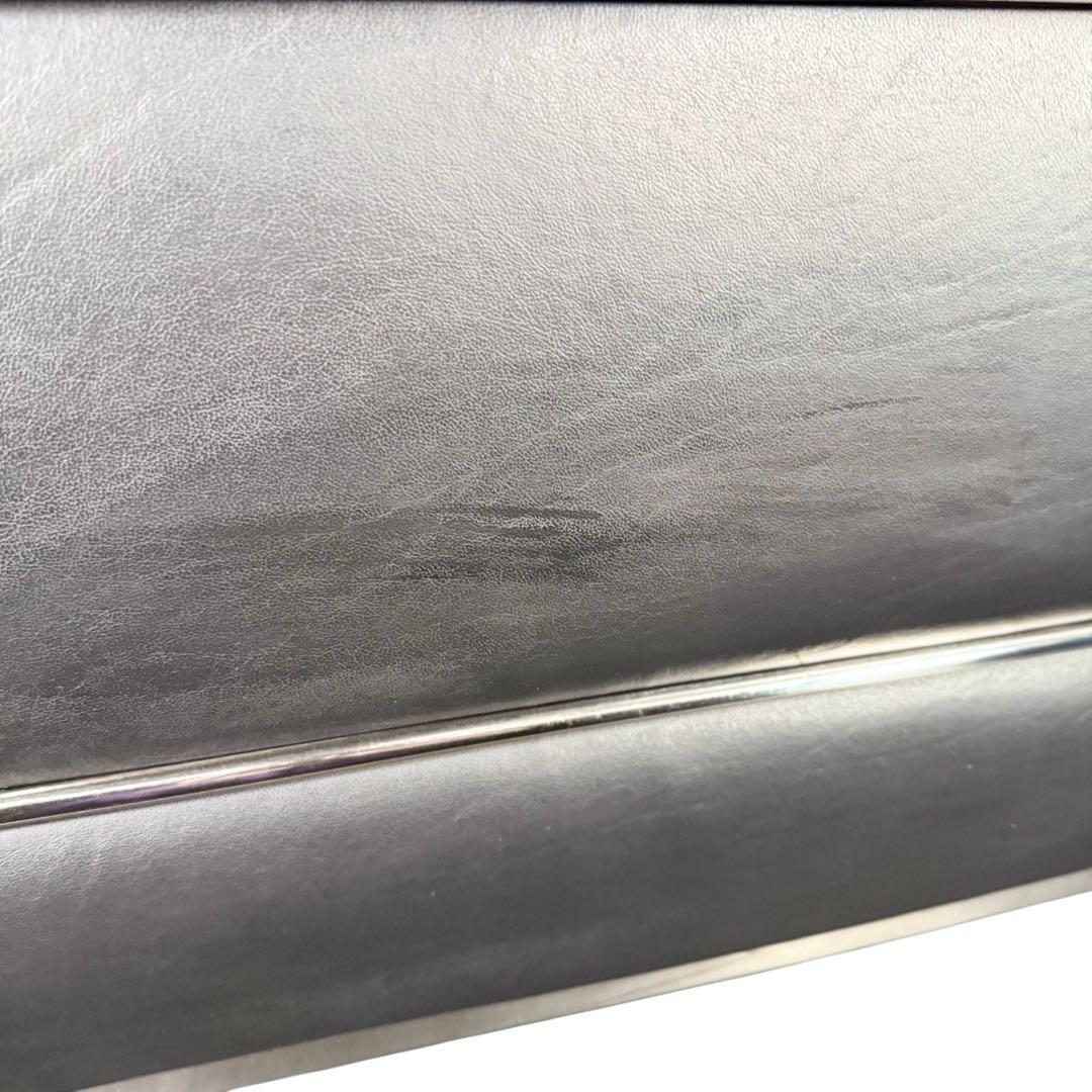 HR730 【本総革】ル・コルビジェ LC2 リプロダクト　シングルソファ