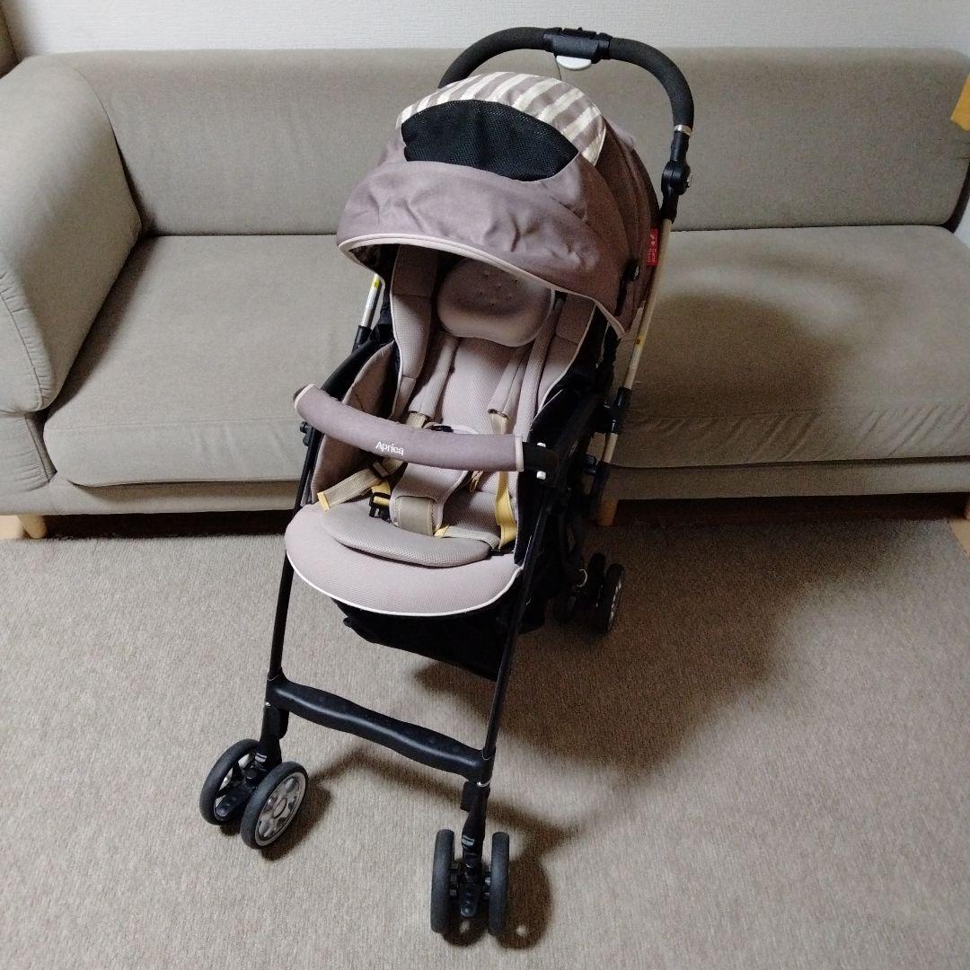 アップリカ　ベビーカー　ラクーナビッテ　限定モデル