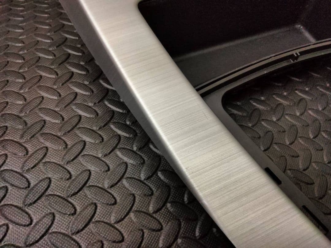 希少  e89 z4 インテリアパネル シルバー 35i 右ハンドル用