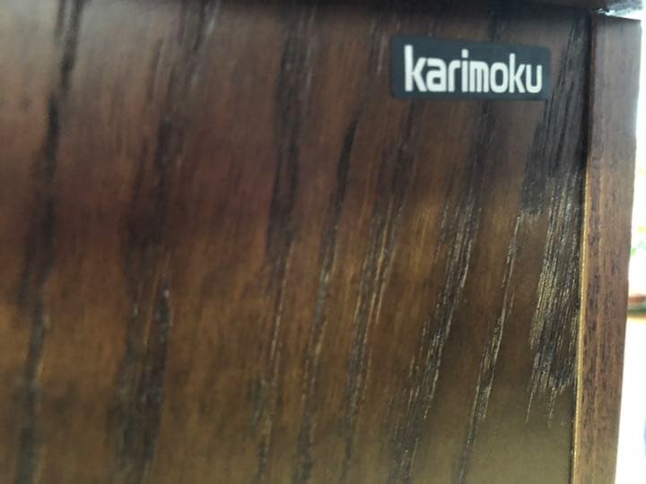 カリモク　コーナーテーブル