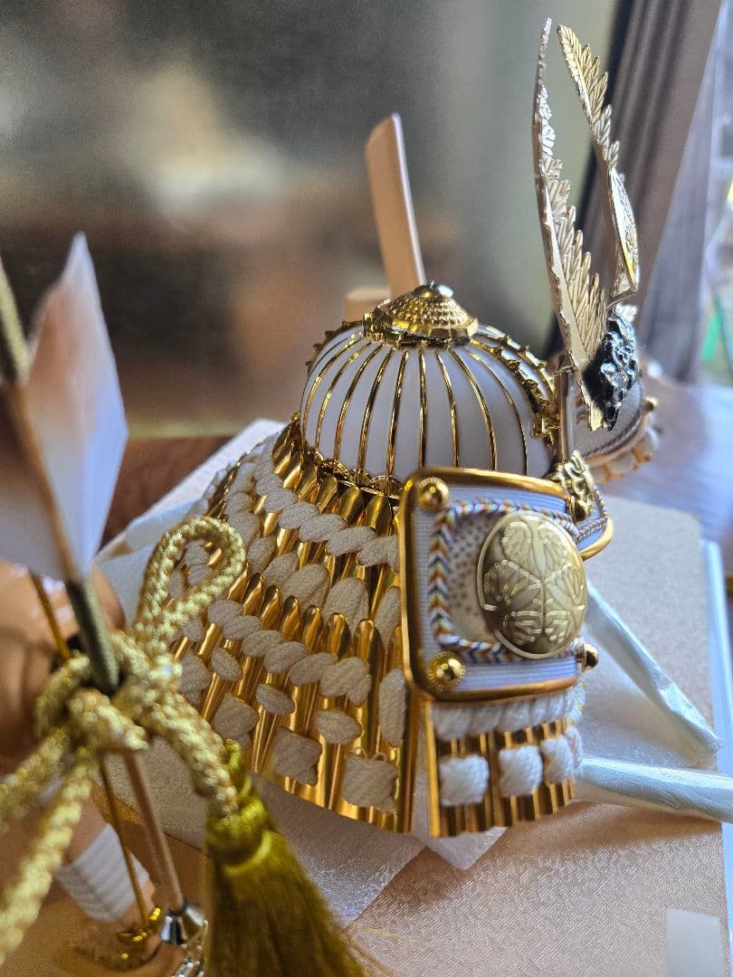 【展示品限り】五月人形　兜　徳川家康　ケース飾り　※閉店セール　K42