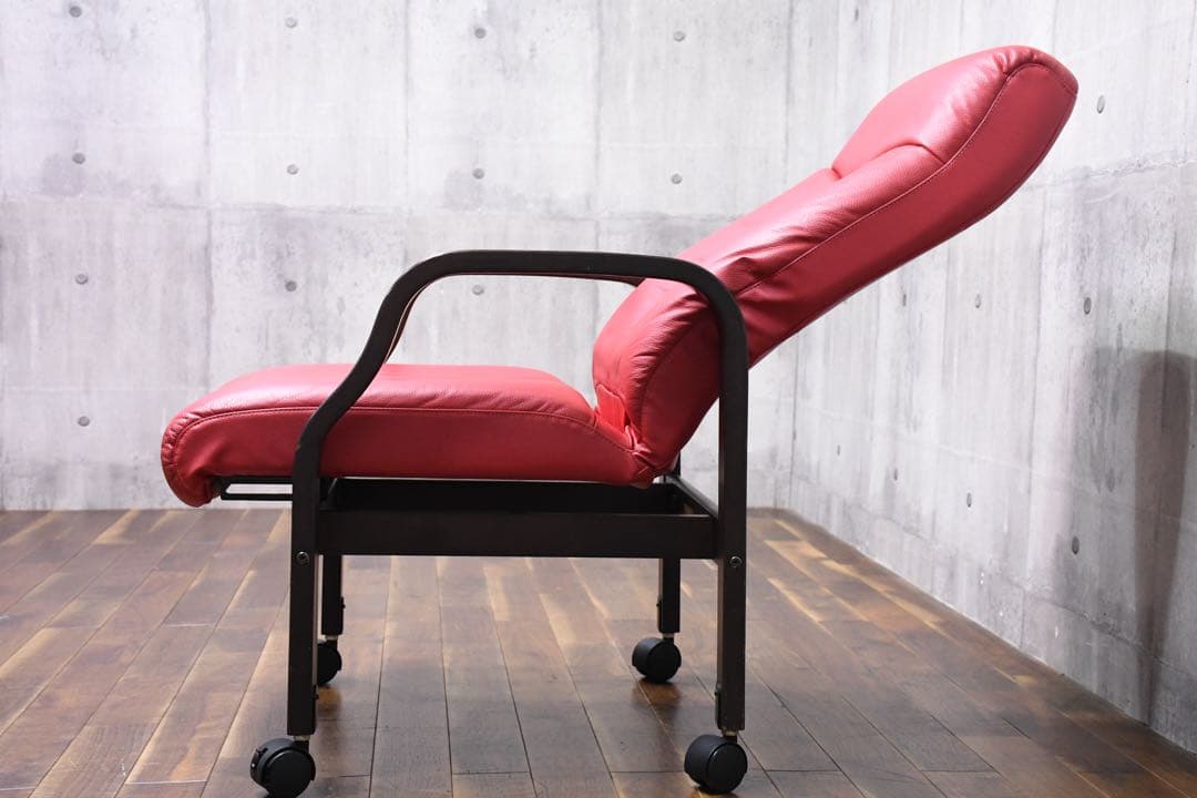 EHK74 冨士ファニチア キャスター付き リクライニング アームチェア レッド