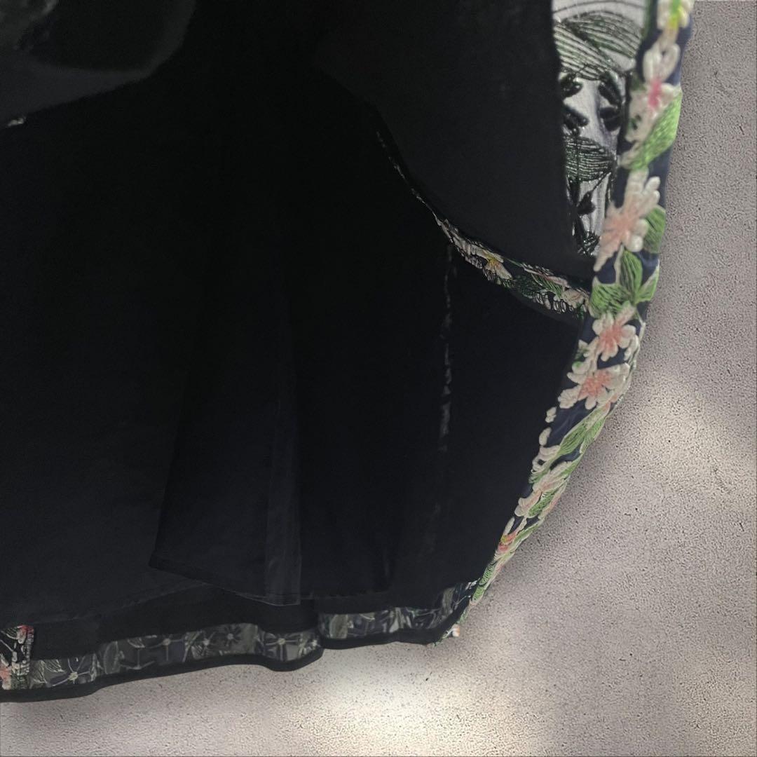 ★未使用★ 定価5万円 TOCCA トッカ 花柄 フレアスカート 総刺繍 S