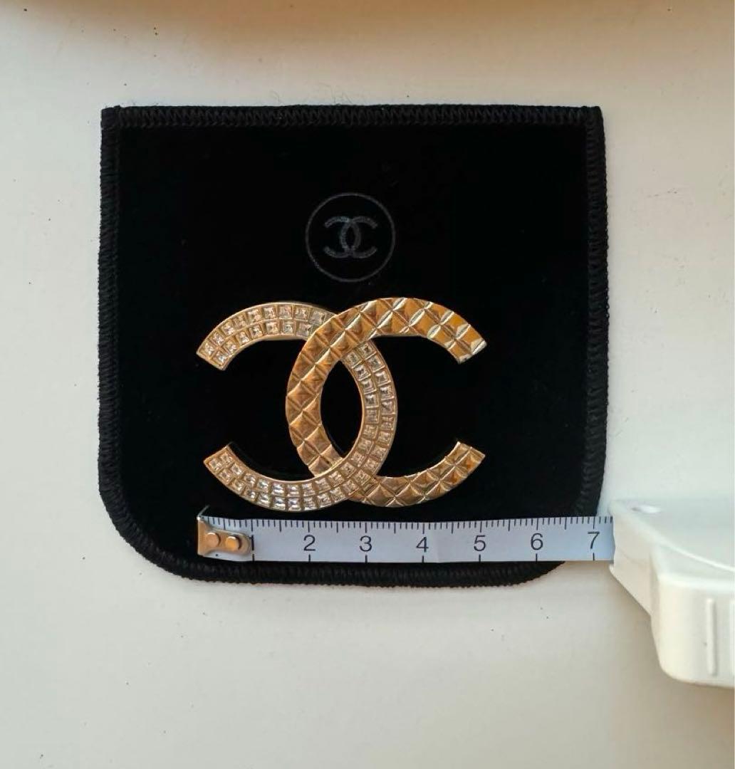 【美品】シャネル CHANEL ココマークブローチ B17C