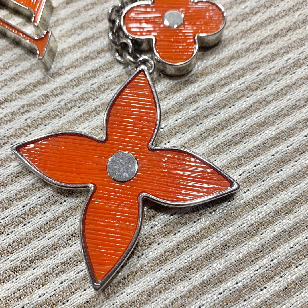 ルイヴィトン キーホルダー ビジューサック フルールドゥ