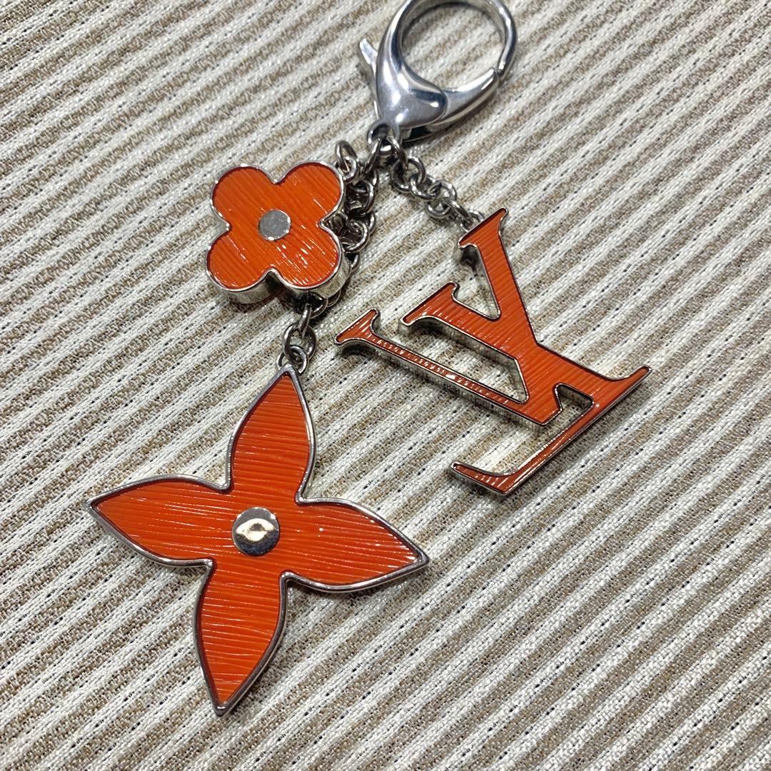 ルイヴィトン キーホルダー ビジューサック フルールドゥ