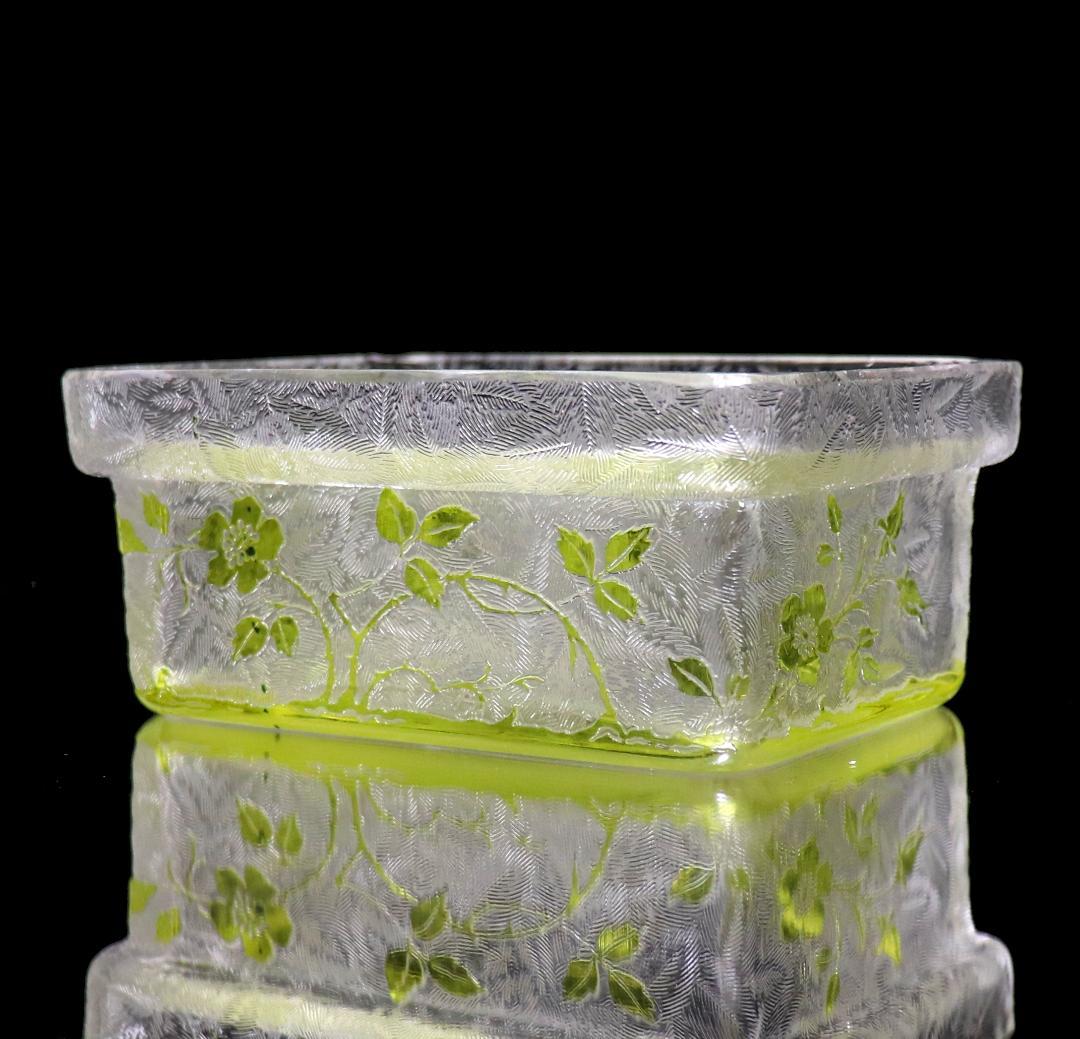 オールド・バカラ 最上級 レア型 金彩アシッドエッチング黄緑色被せ装飾小物入れ