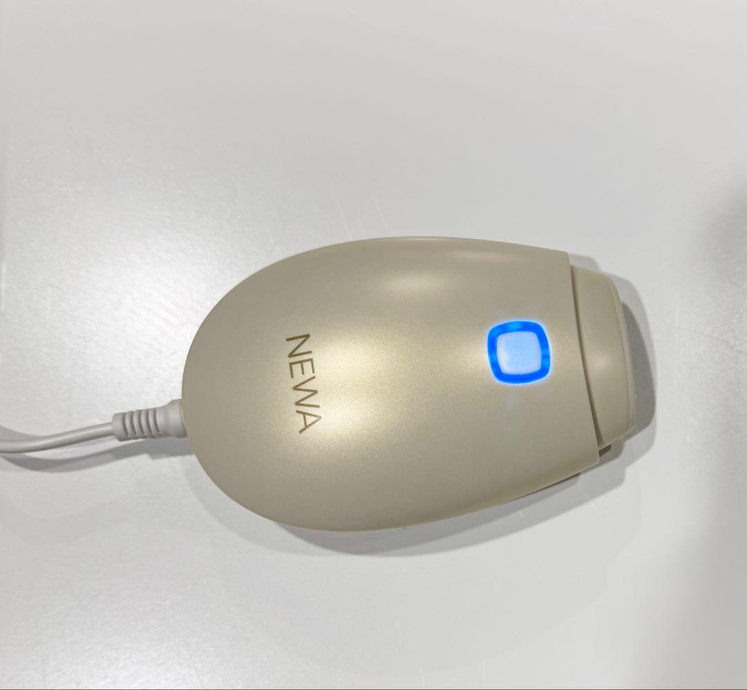 極極美品！　NEWA リフト美顔器　有線品　未開封ジェル4本付き！