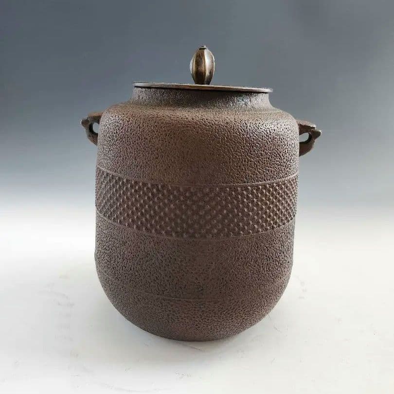 釜　茶釜　帯霰釜　あられ　敬典作　山形県　伝統的工芸品　木箱入