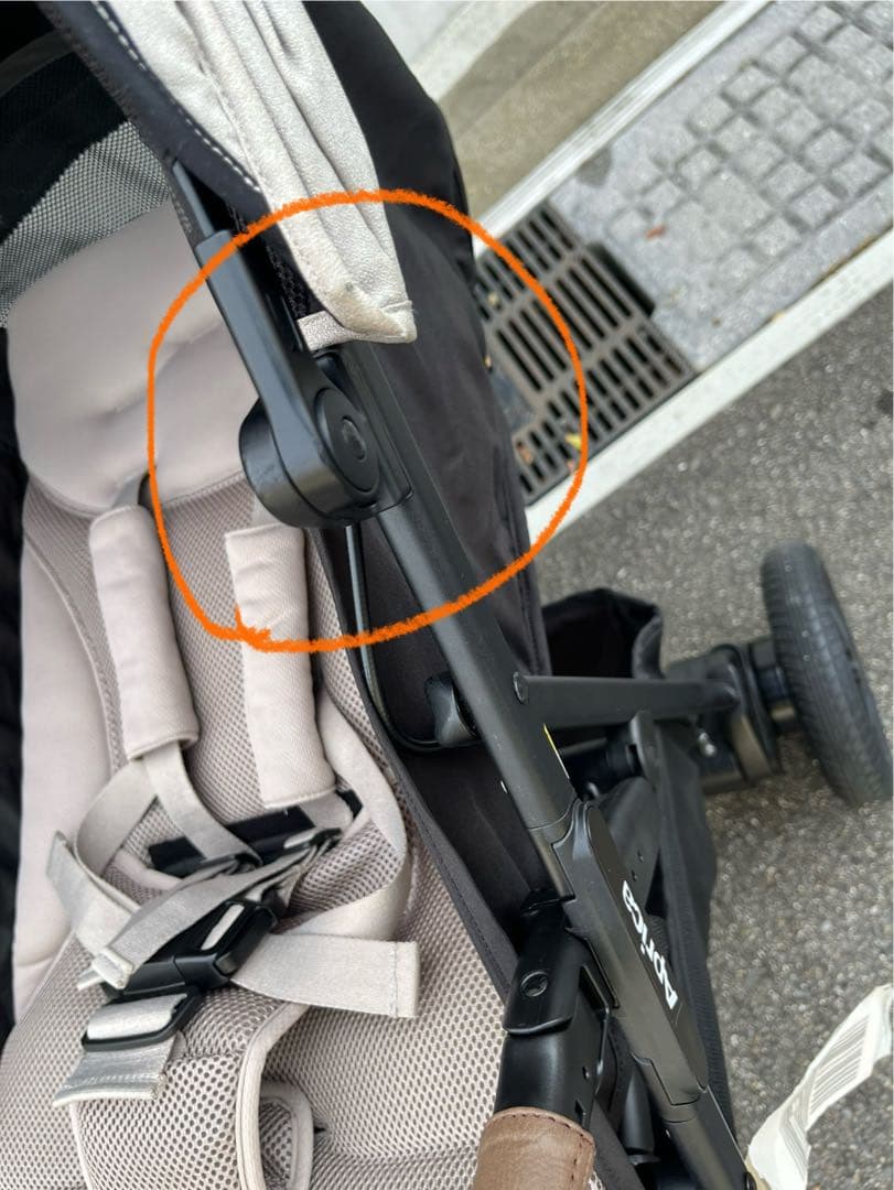 アップリカ　スムーヴプレシャスAB　3輪ベビーカー　ベージュ