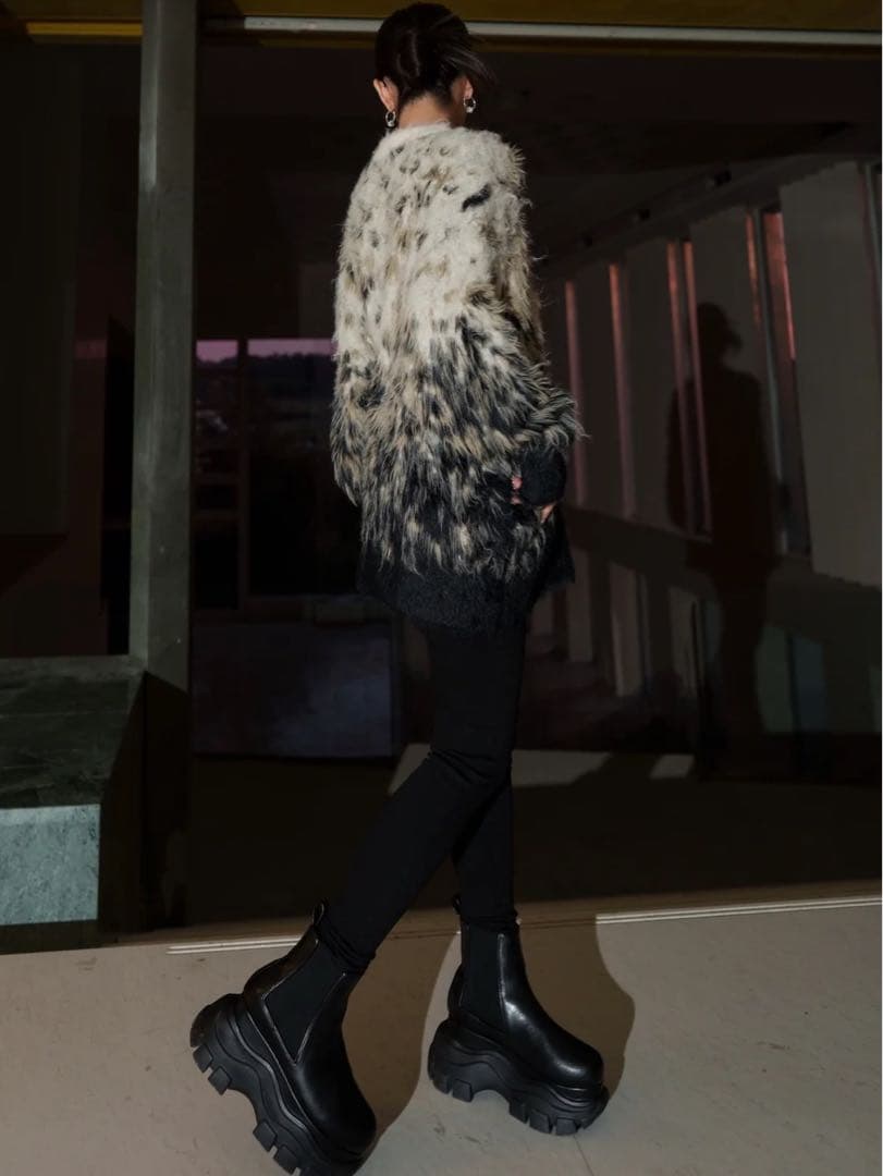 専用Glam Lips グラデーションファーセーター