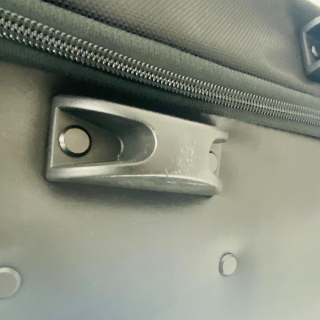 未使用級*　VICTORINOX　キャリーケース　機内持込可！　３層　３WAY