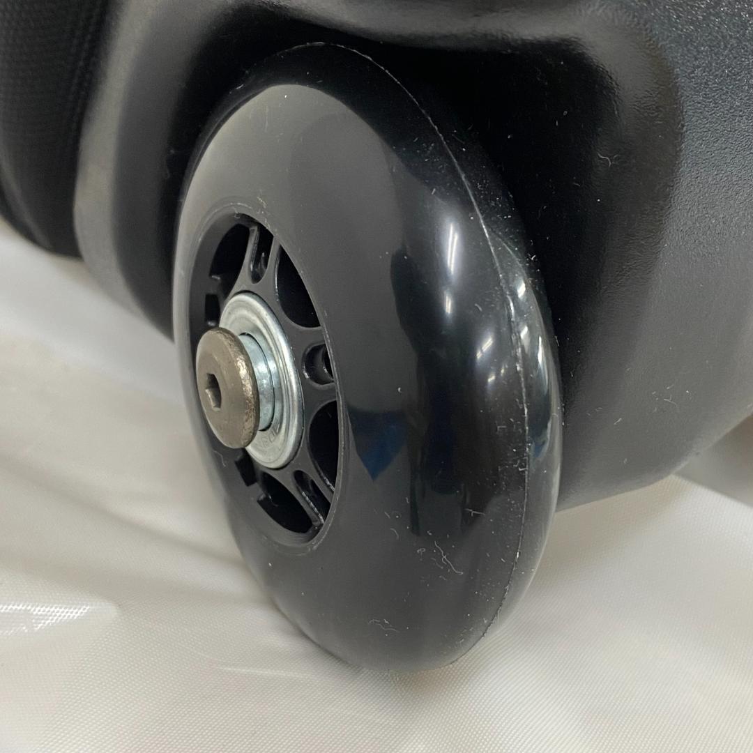 未使用級*　VICTORINOX　キャリーケース　機内持込可！　３層　３WAY