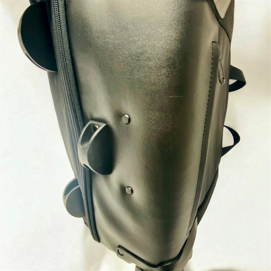 未使用級*　VICTORINOX　キャリーケース　機内持込可！　３層　３WAY