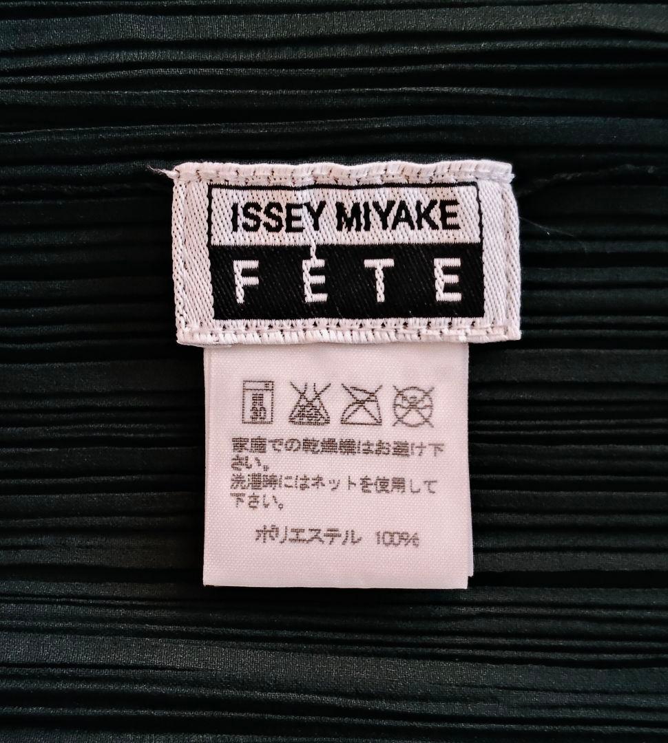 ISSEY MIYAKE FETE スケールプリーツコート 2