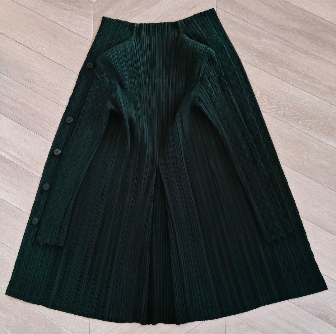 ISSEY MIYAKE FETE スケールプリーツコート 2