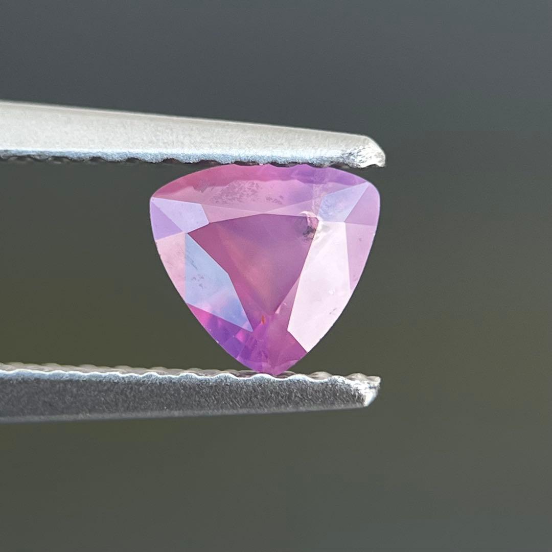 スリランカ産非加熱天然シルキーピンクサファイアルース