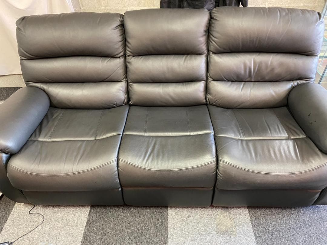 ニトリ　電動リクライニングソファ ブラック グレー 合成皮革