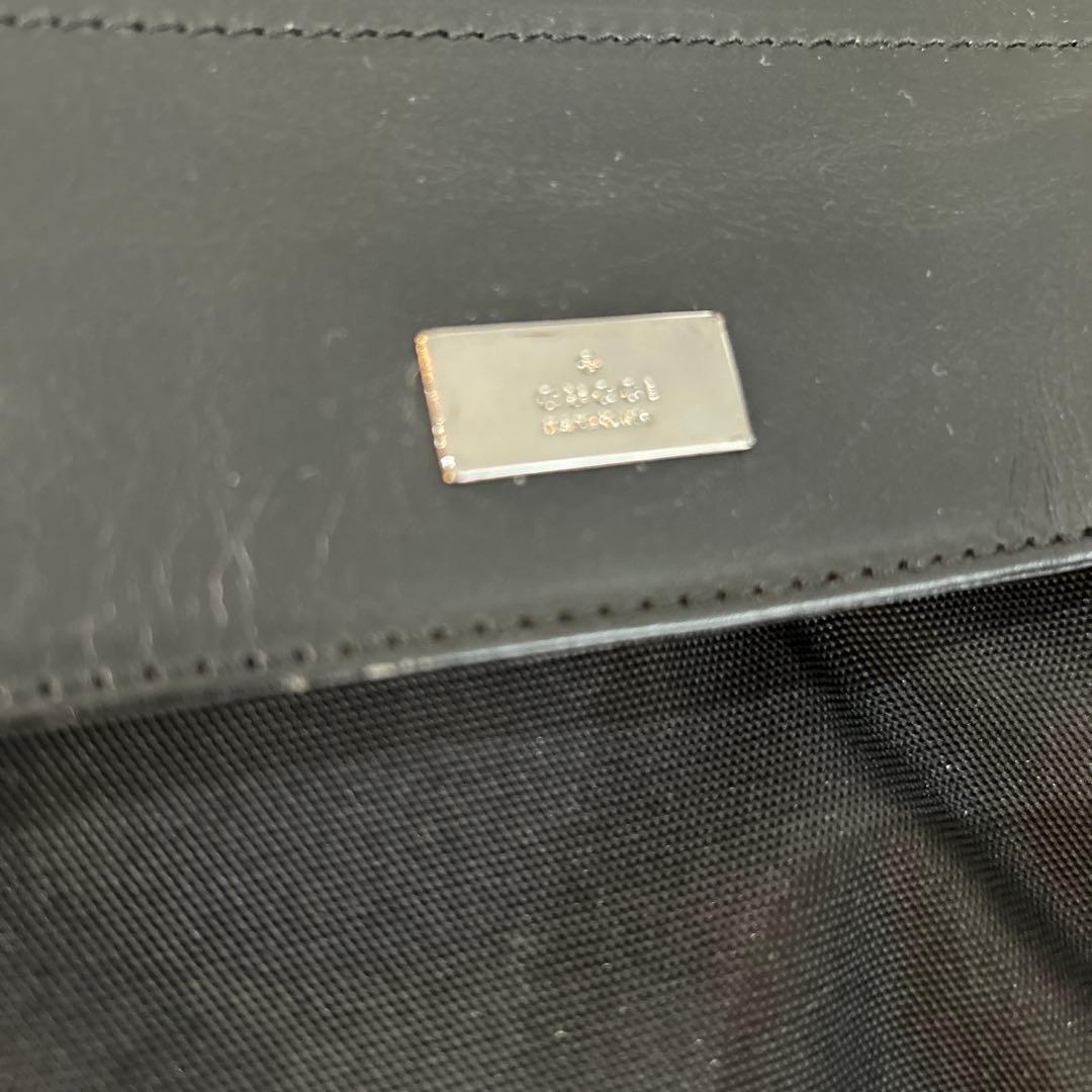 GUCCI グッチ ブラック ボディバッグ