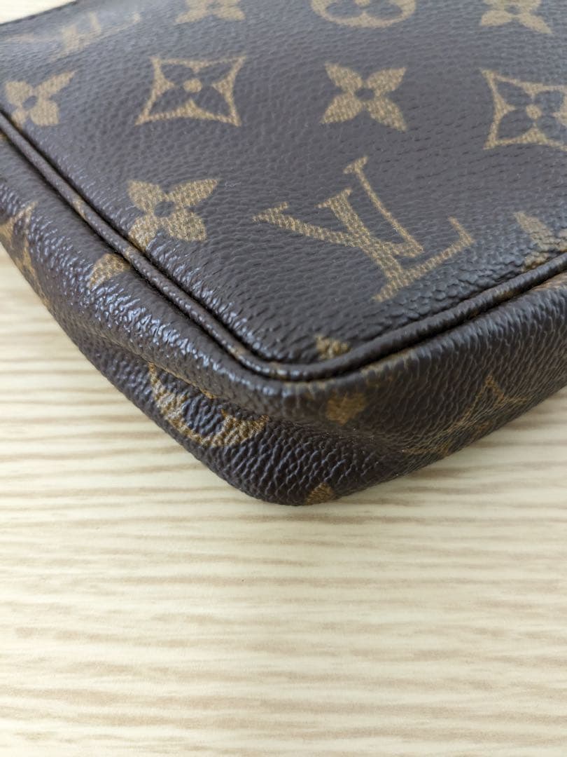 ルイヴィトン モノグラム アクセソワール ポーチ