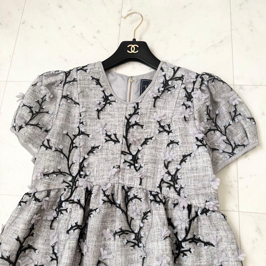 未使用級❤️完売品　ツイード刺繍トップス　グレー　セブンテンバイミホカワヒト　M