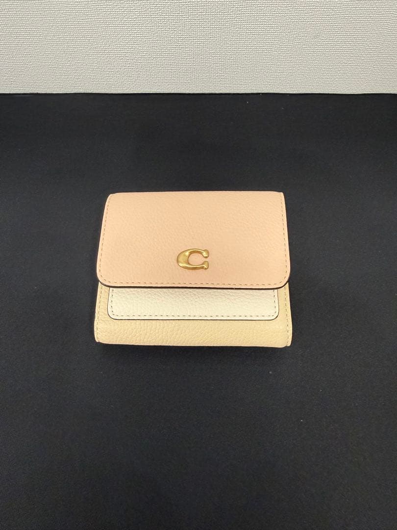 【新品未使用品】COACH 三つ折り財布 ソフトピンク