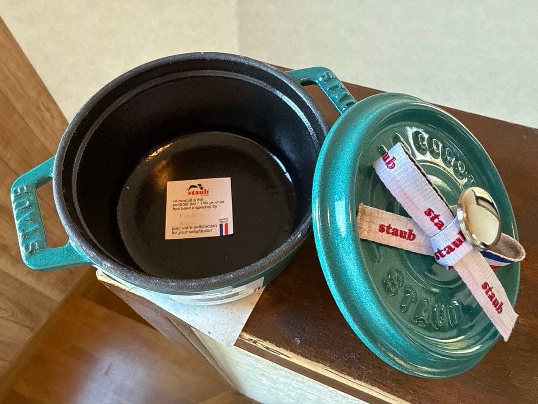 ストウブSTAUB完全限定希少廃盤色ミントココットラウンド１０ｃｍ新品生涯保証付