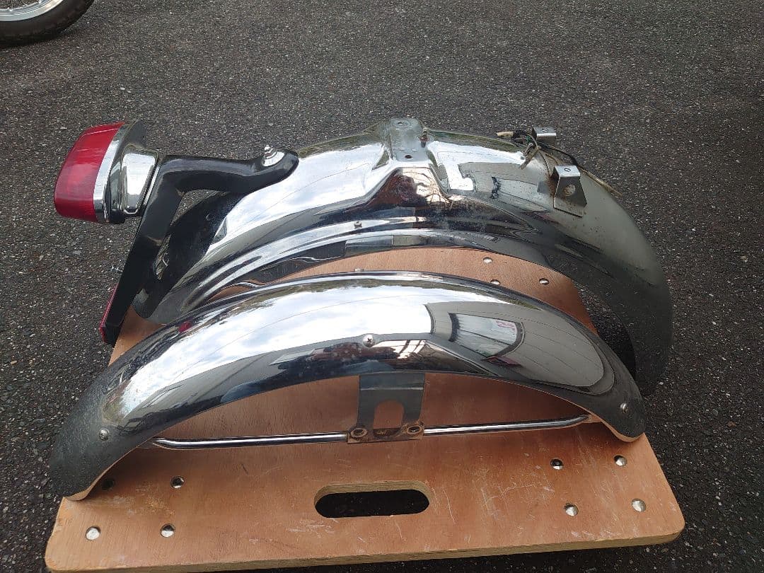 w650純正前後フェンダー　テールランプ付き　カワサキ