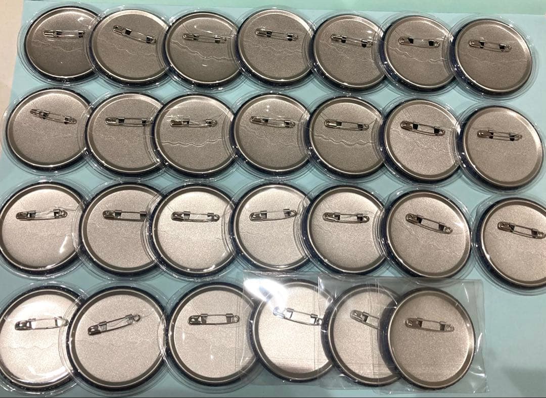 プロジェクトセカイ プロセカ 青柳冬弥 30A グリ缶 缶バッジ 27個オマケ有