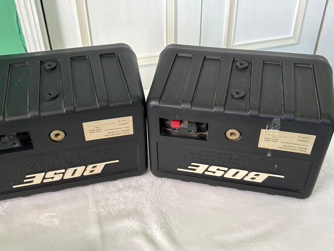 BOSE101SDVMと横棒用天吊り金具