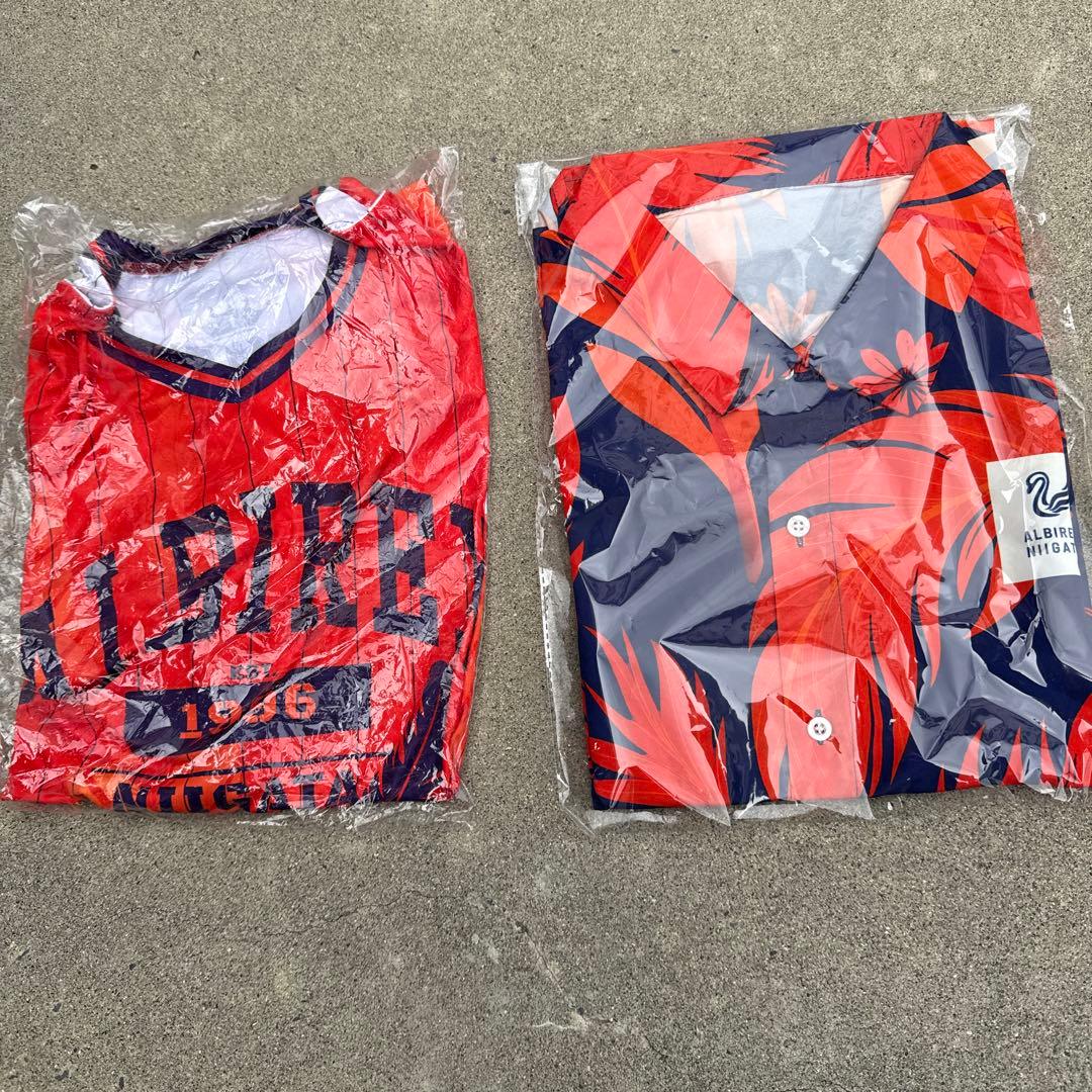 夏まっしぐら様おまとめ購入品アルビレックス新潟シャツ、リモワトランク2ケ