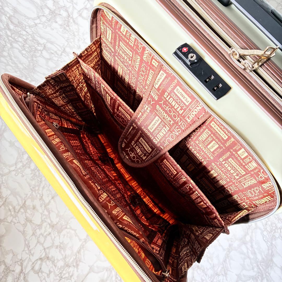 大人気★PEANUTS スヌーピー　キャリーケース Ｍ