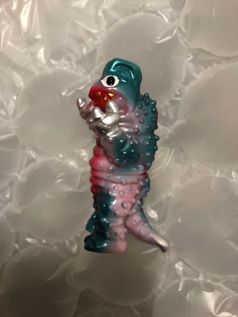 ぶたのはな じゃんけんバトルシリーズ キングマイマイ オファー 幼虫 ピンク成型