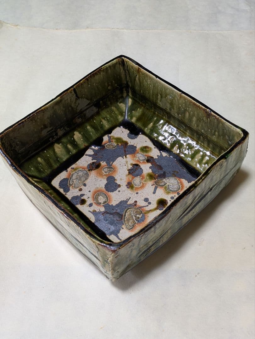 作家　橋口信弘作　織部　陶器　角鉢　深鉢