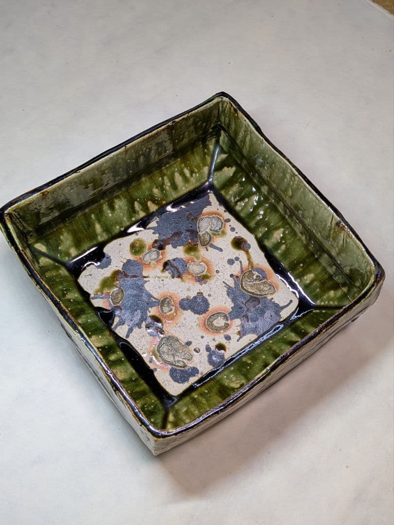 作家　橋口信弘作　織部　陶器　角鉢　深鉢