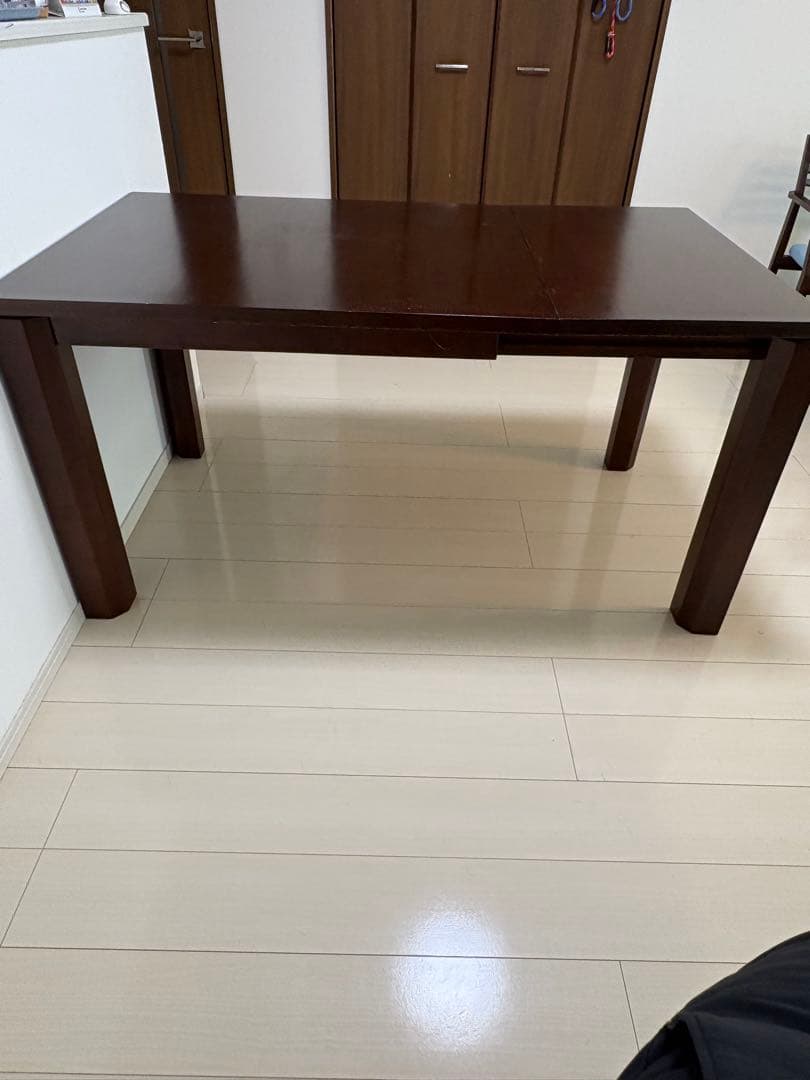 a.flat ダイニングテーブル 幅950(通常時)～1400(伸長時)