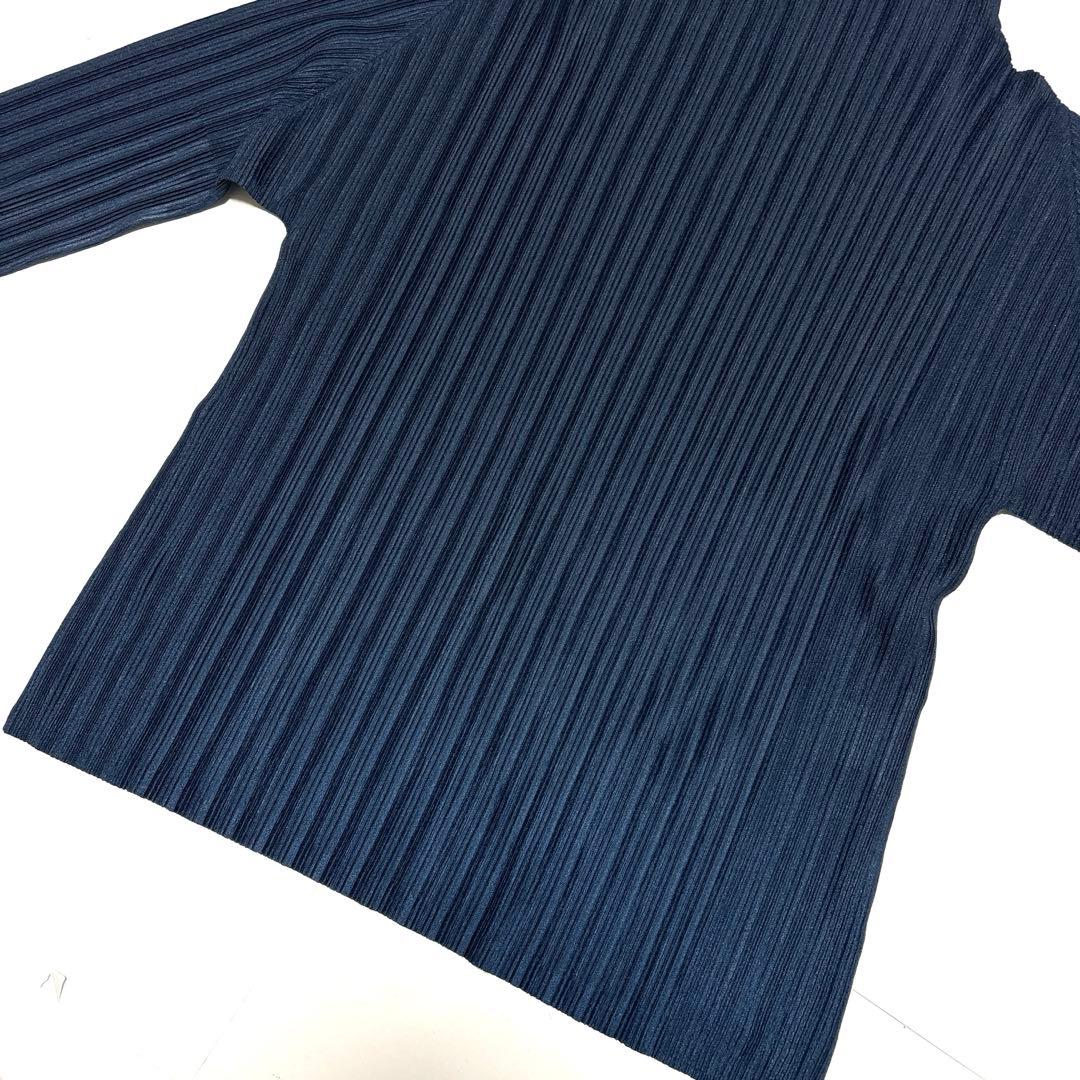 プリーツプリーズ　長袖ハイネック　ネイビー系　サイズ3