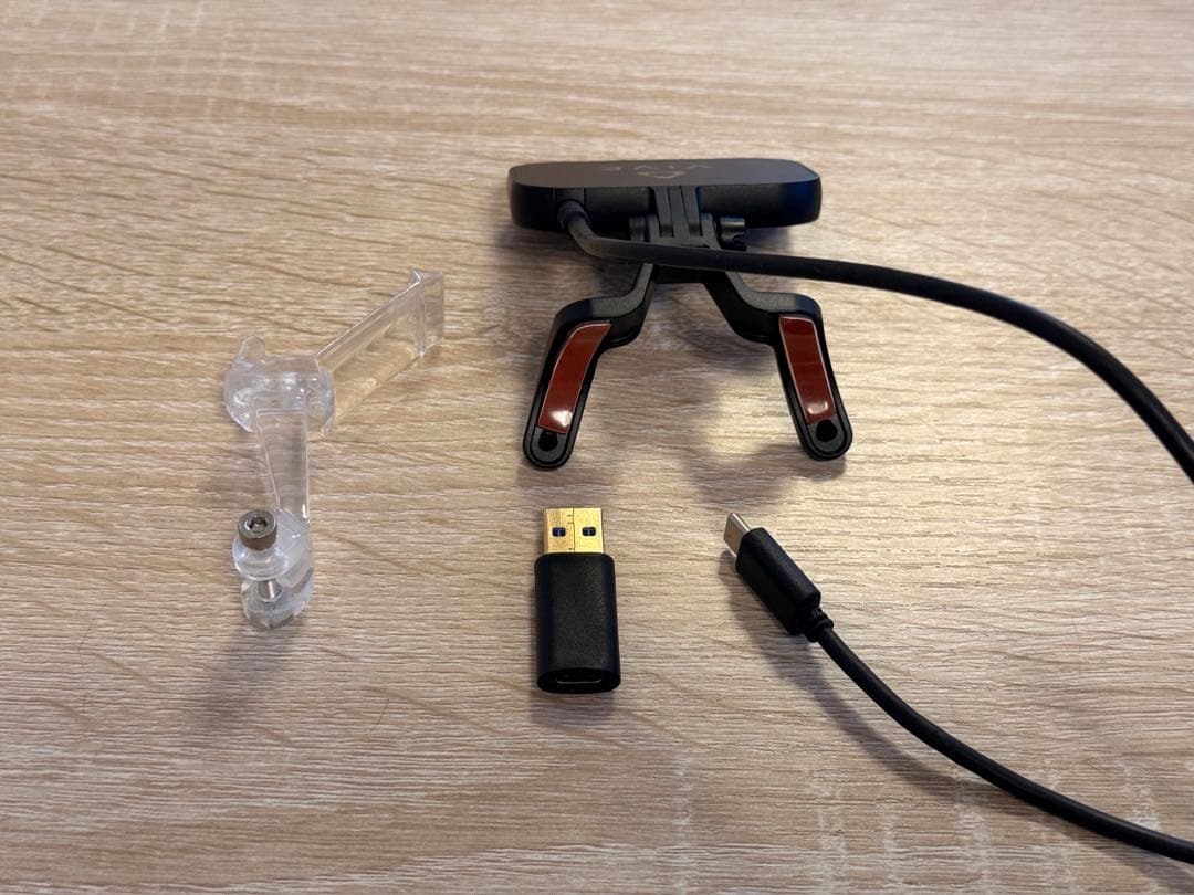 VIVE Facial Tracker Beyondマウント付き